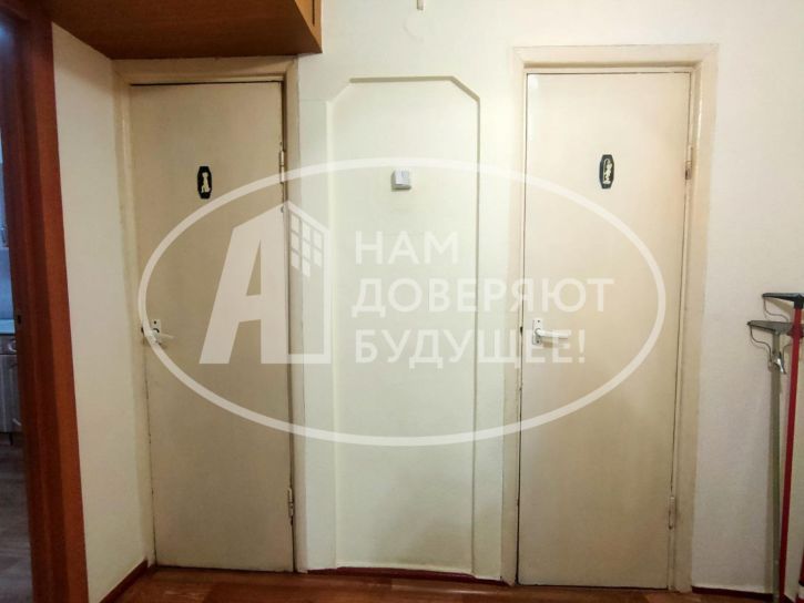 2-комн квартира улица Попкова, 21