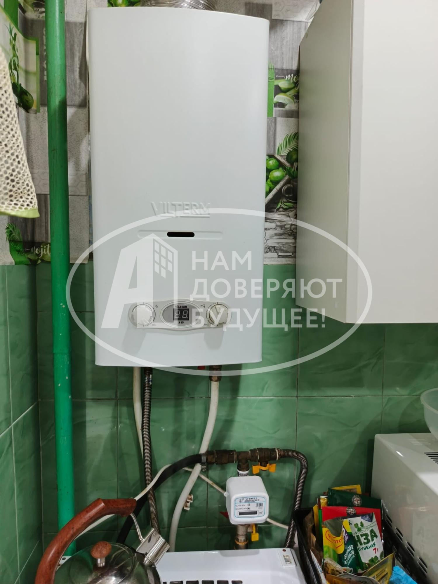 Купить квартиру за 2 100 000 рублей на Лысьвенская улица, 74