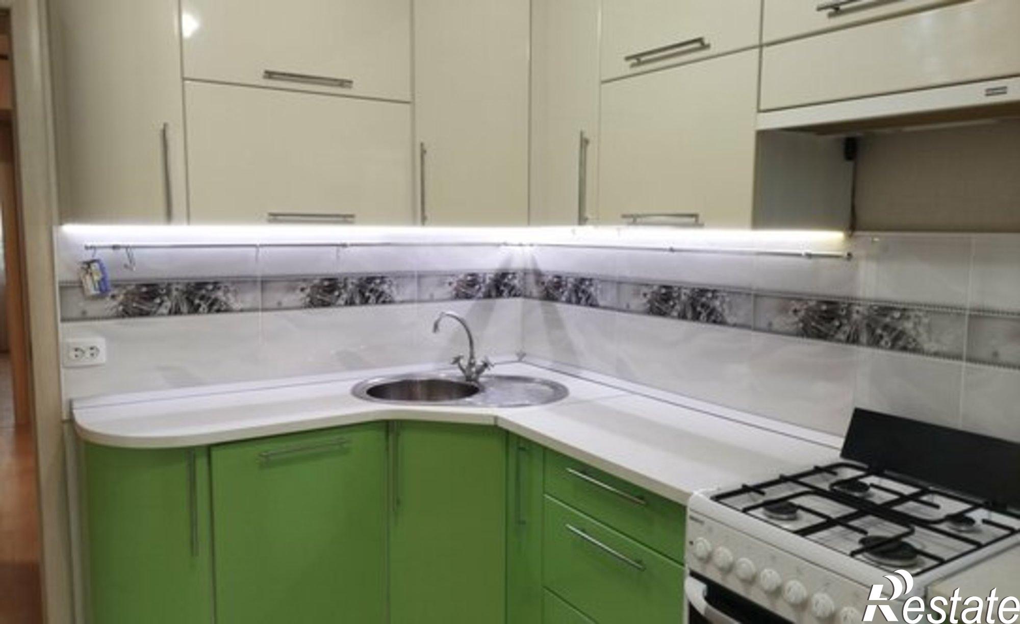 Купить квартиру за 5 550 000 рублей на улица Декабристов, 2