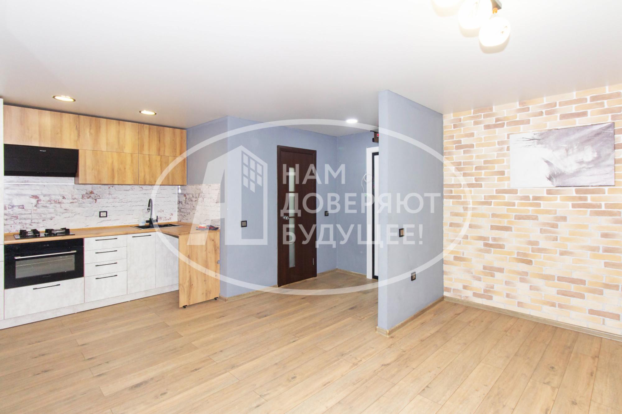 Купить квартиру за 2 400 000 рублей на Вокзальная улица, 59