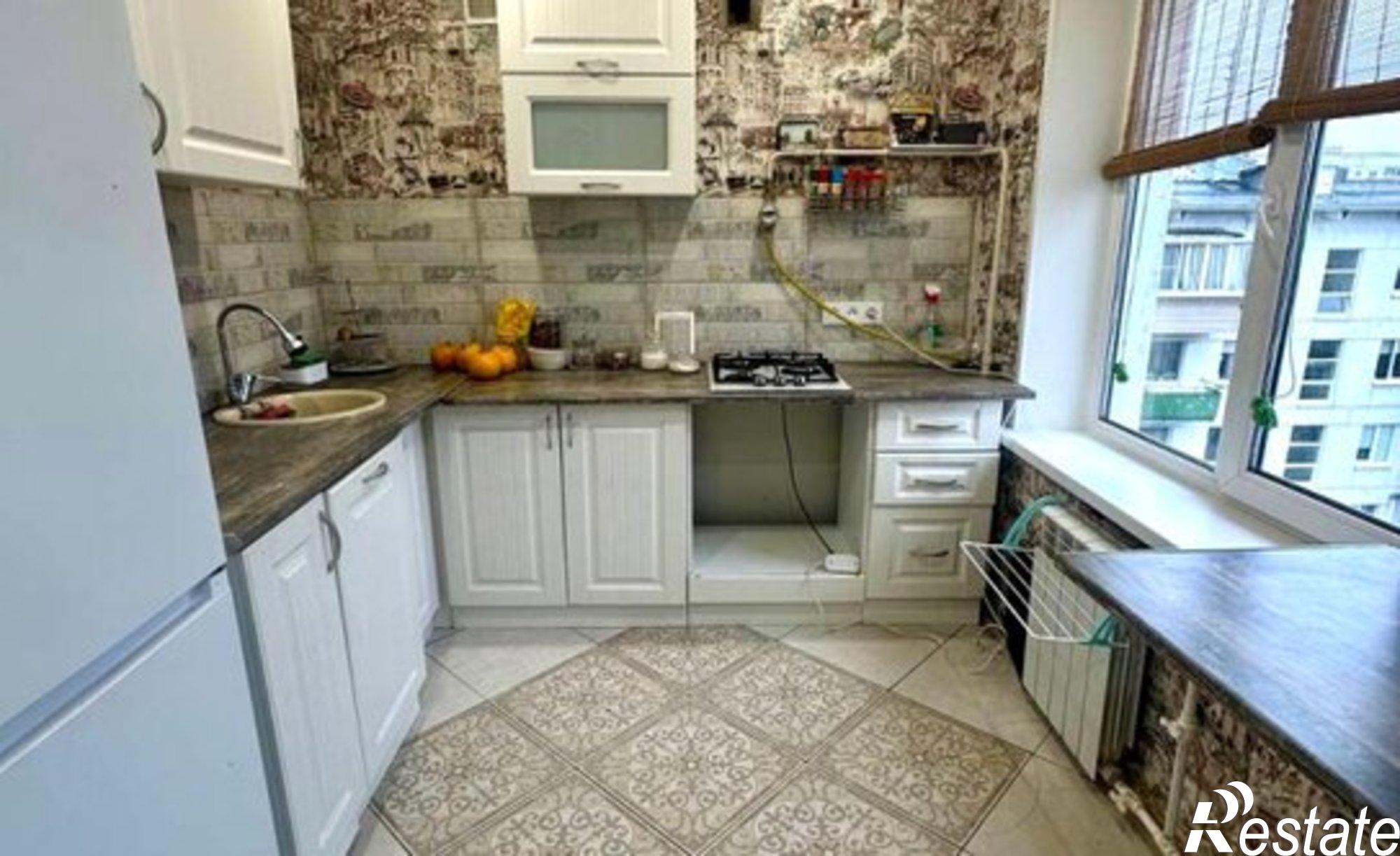 Купить квартиру за 2 250 000 рублей на Строительная улица, 10