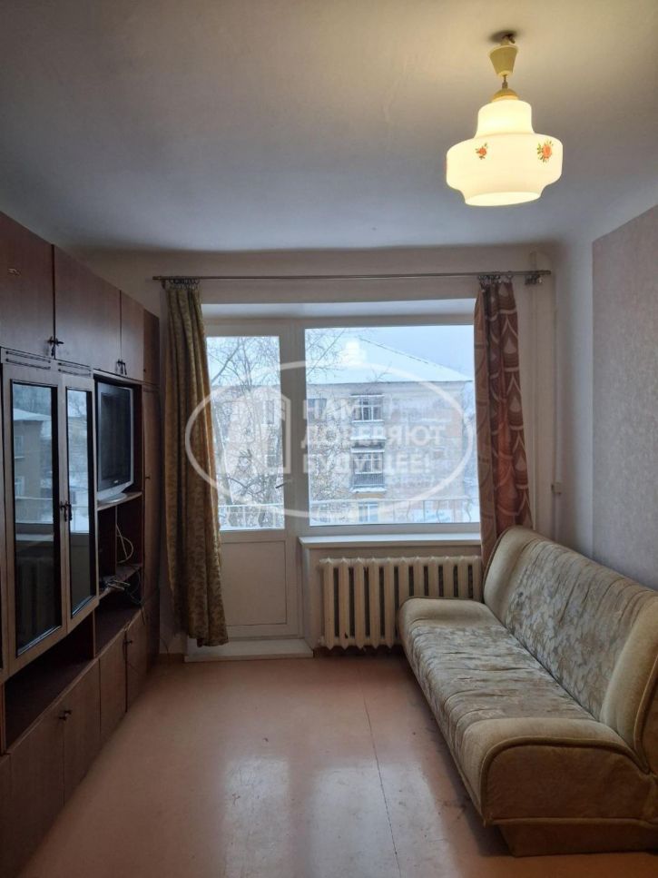 1-комн квартира улица Дружбы, 3