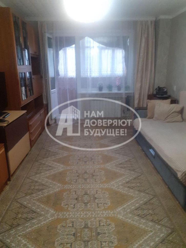 2-комн квартира Комсомольская улица, 3