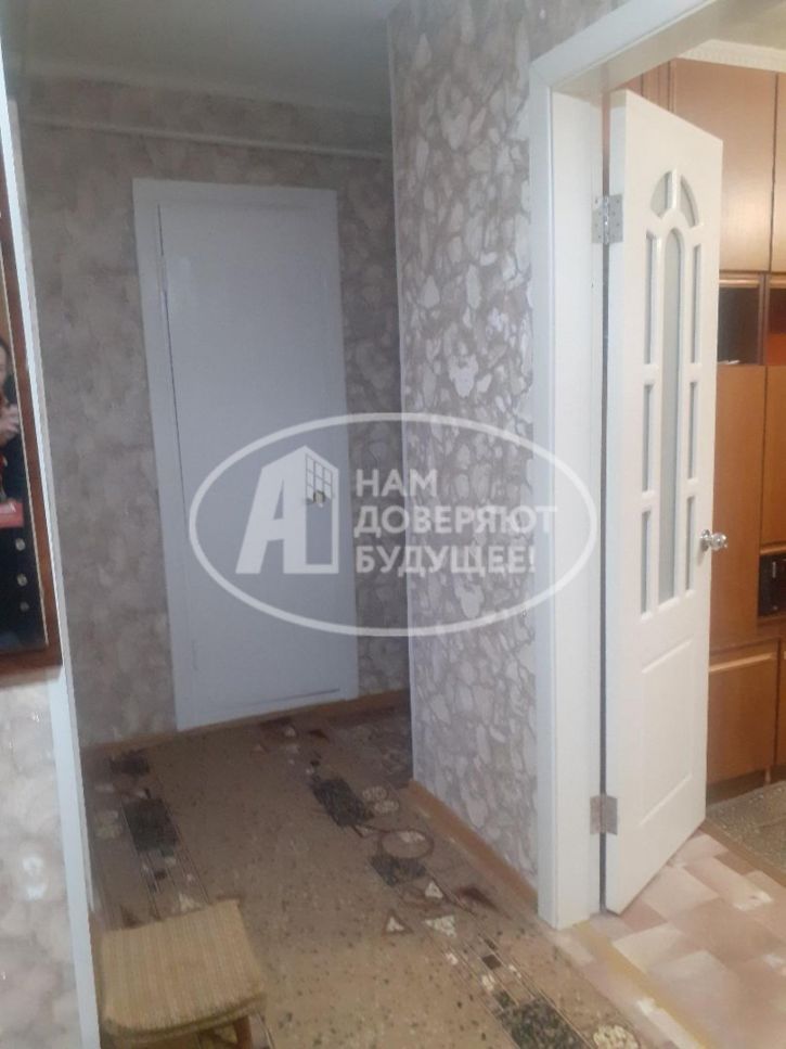 2-комн квартира Комсомольская улица, 3