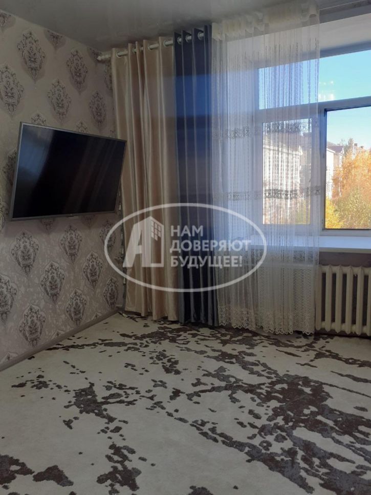 3-комн квартира улица Олега Кошевого, 11