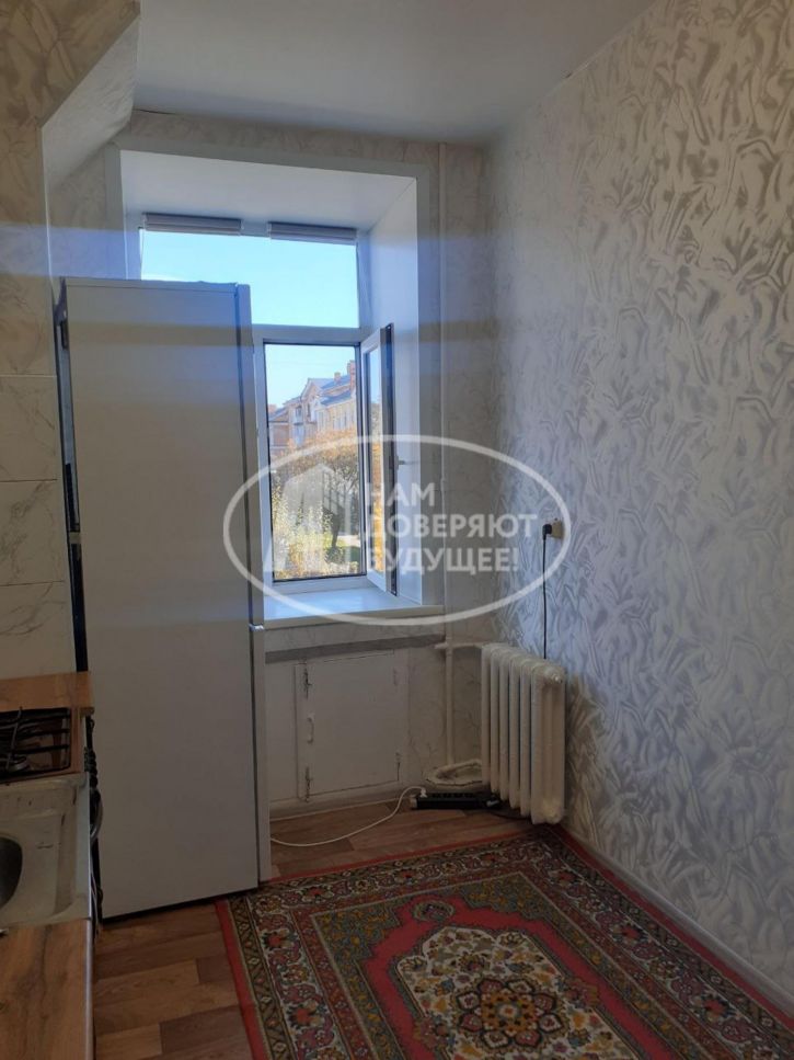 3-комн квартира улица Олега Кошевого, 11