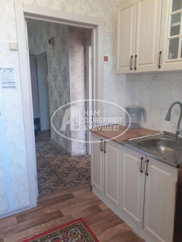 3-комн квартира улица Олега Кошевого, 11