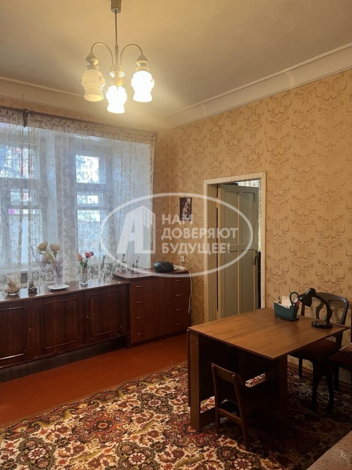 2-комн квартира Коммунистическая улица, 3