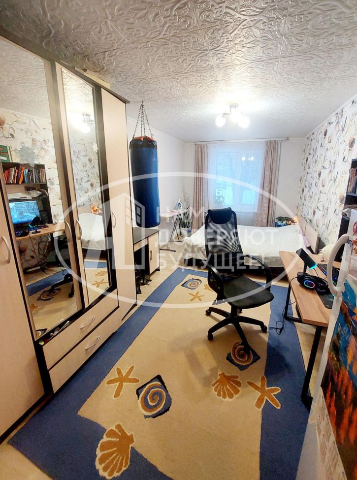 3-комн квартира улица Перовской, 5