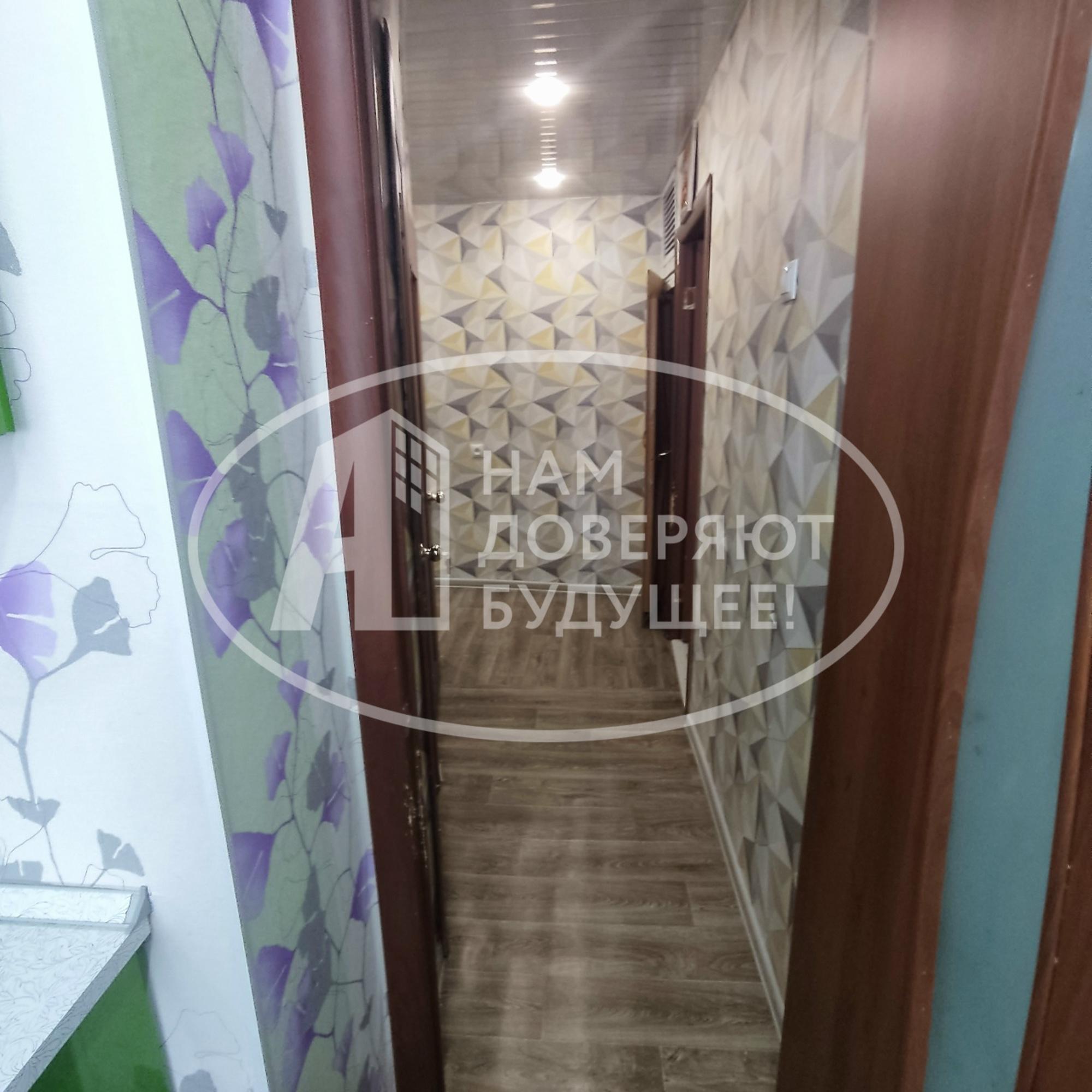 Купить комнату за 1 700 000 рублей на Октябрьский проспект, 10