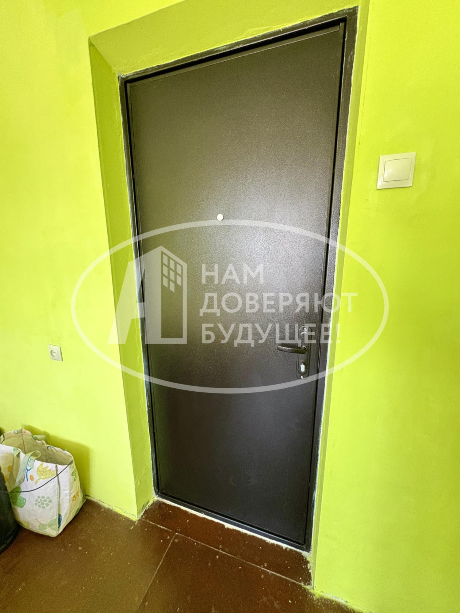 Купить комнату за 280 000 рублей на улица Смышляева, 106
