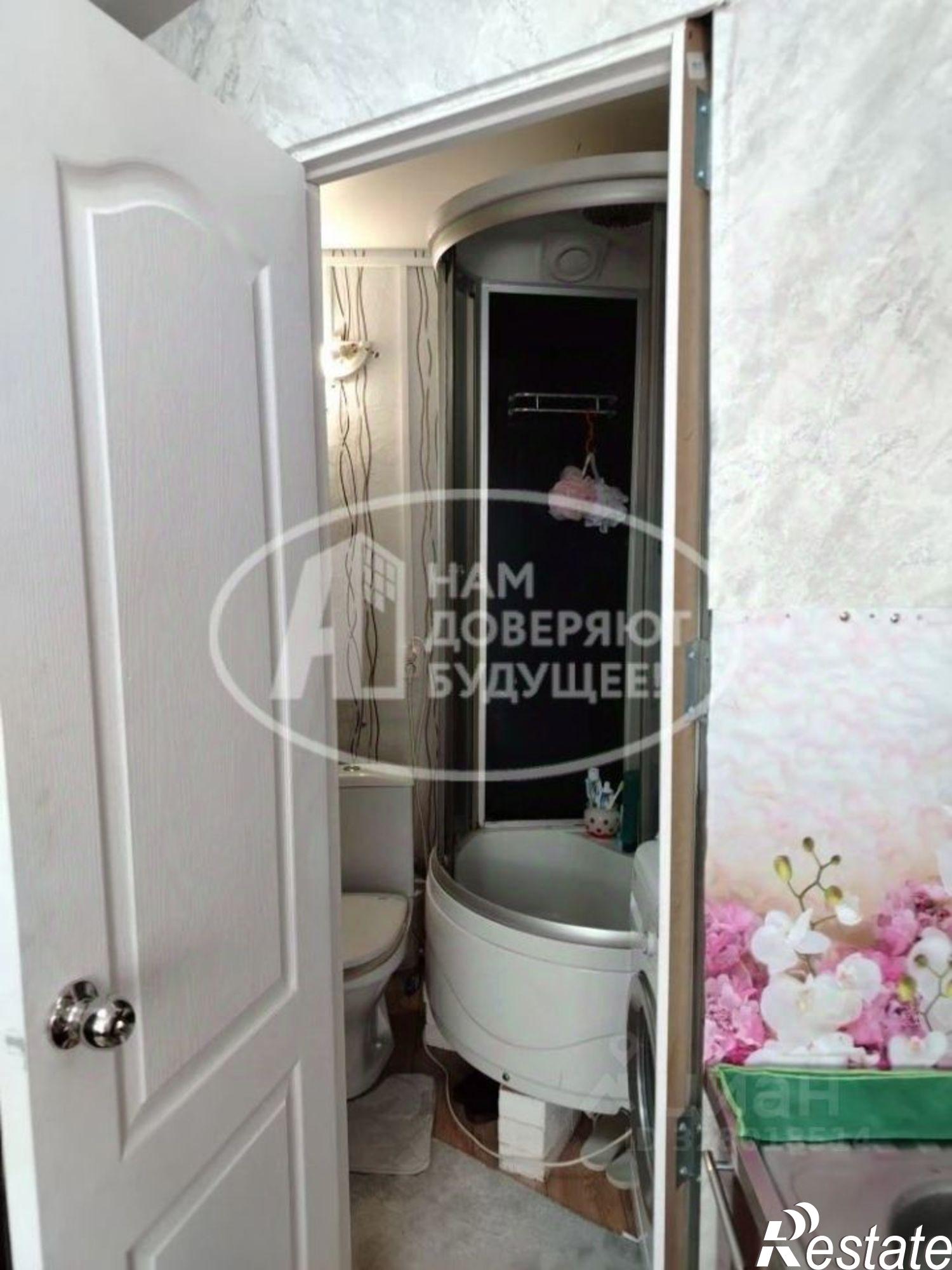 Купить комнату за 1 490 000 рублей на Приморский бульвар, 38