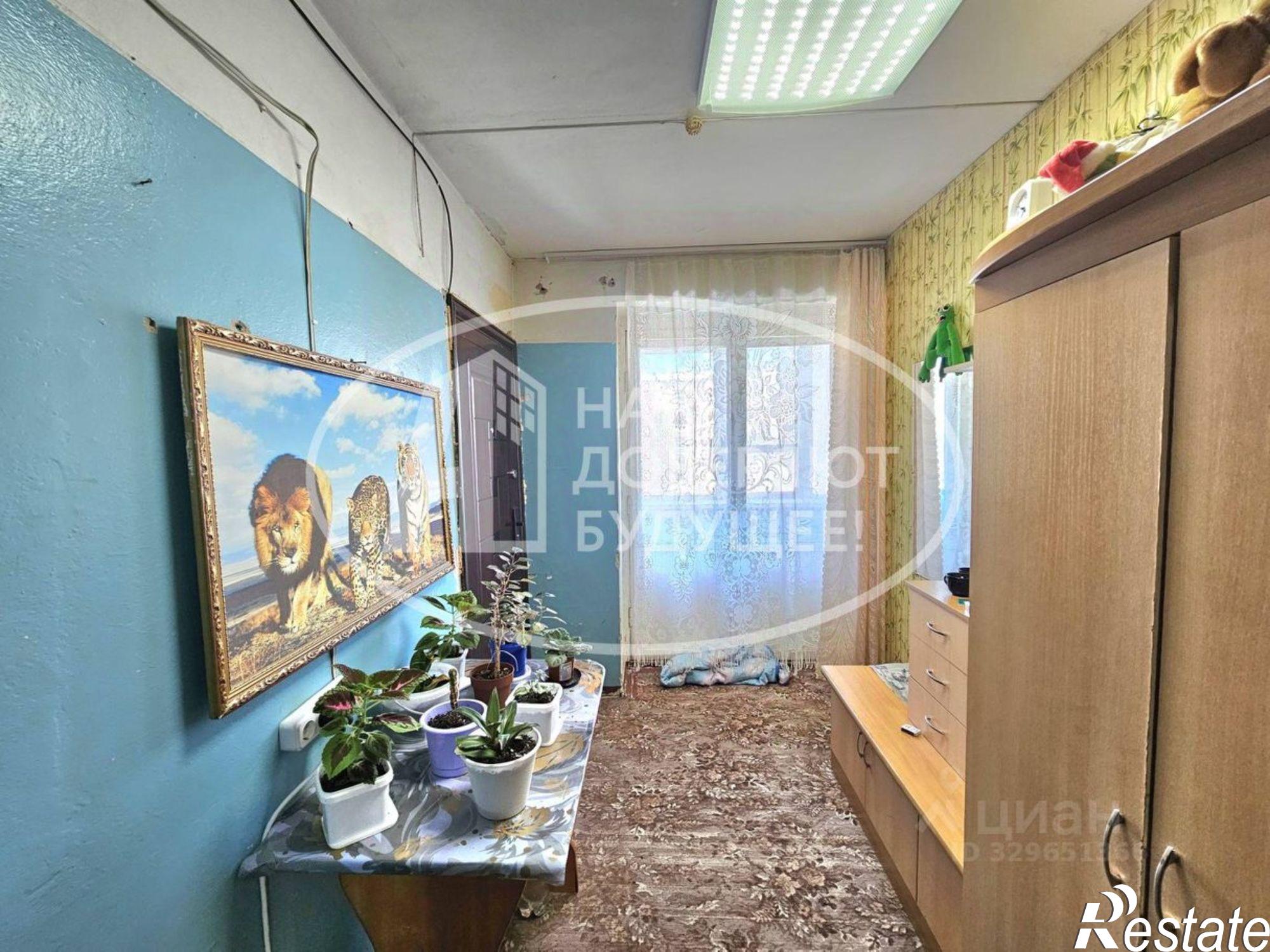 Купить комнату за 350 000 рублей на улица Карла Маркса, 3/1
