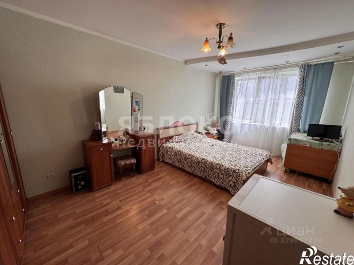 3-комн квартира Юбилейная улица, 128,  д. 128