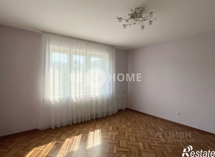 3-комн квартира ул Красавинская, 4,  д. 4