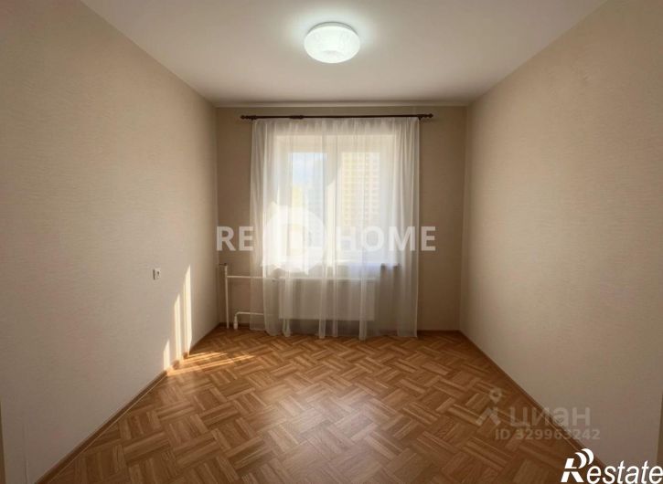 3-комн квартира ул Красавинская, 4,  д. 4