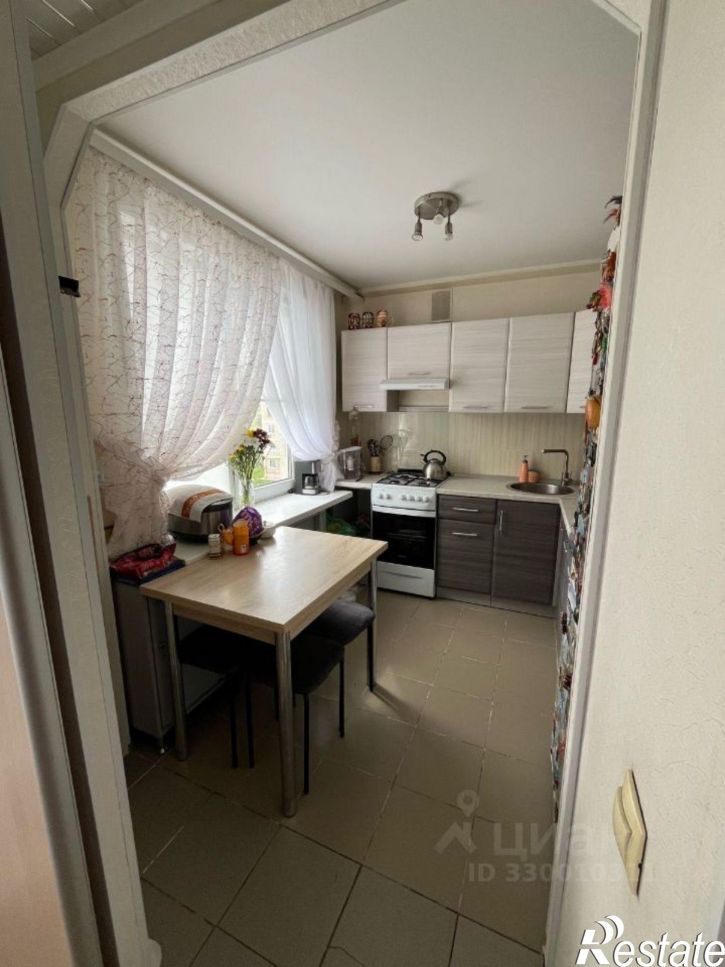 4-комн квартира Пермь, улица Маршала Рыбалко, 37