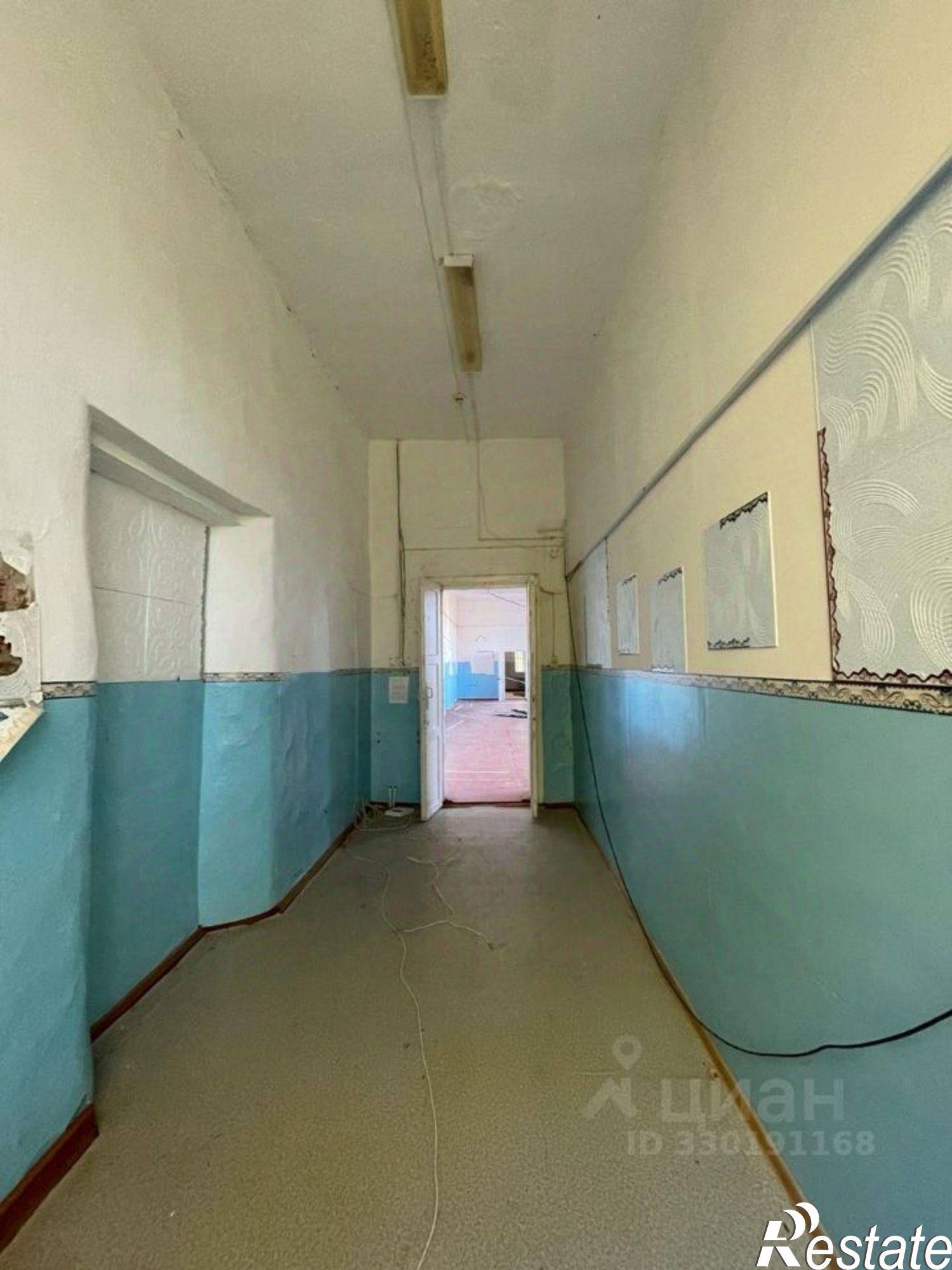 Купить ОСЗ, отдельно стоящее здание за 381 843 рублей на Школьная улица