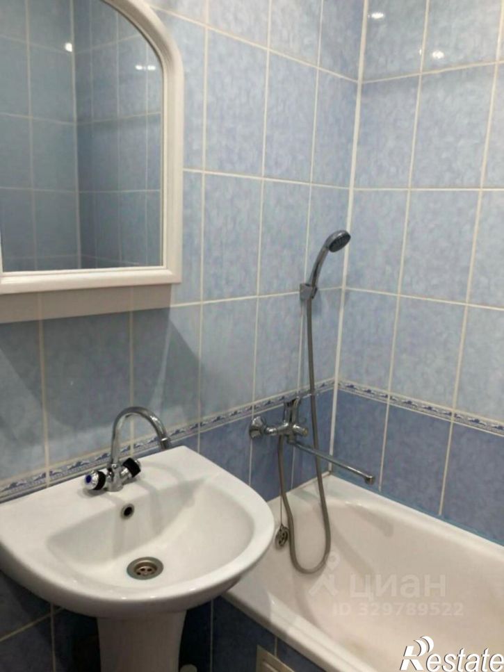2-комн квартира Октябрьский проспект, 12,  д. 12