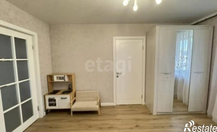 4-комн квартира улица Нефтяников, 10,  д. 10
