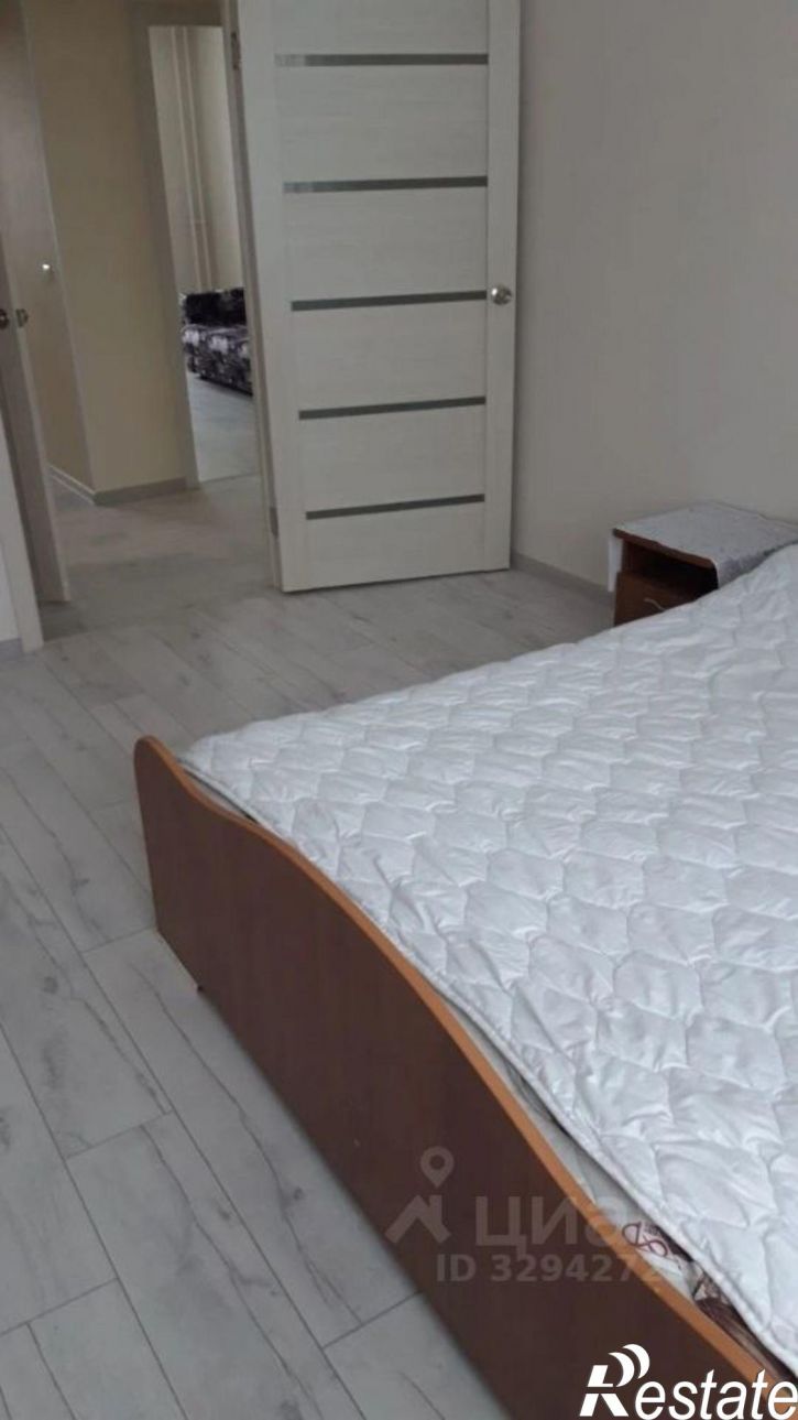 3-комн квартира улица Геннадия Братчикова, 12,  д. 12