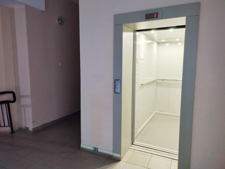2-комн квартира Россия, Победы ул, 18