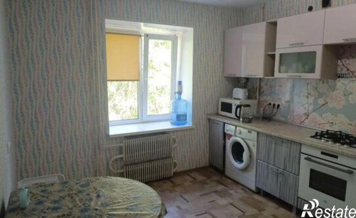 3-комн квартира улица Микушева, 1,  д. 1