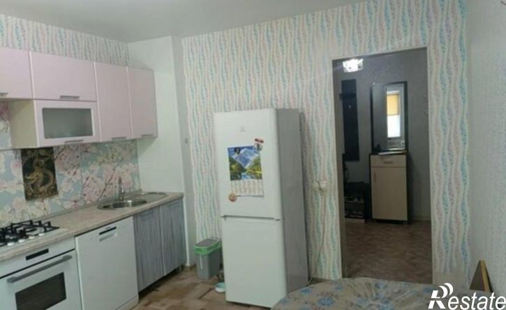 3-комн квартира улица Микушева, 1,  д. 1
