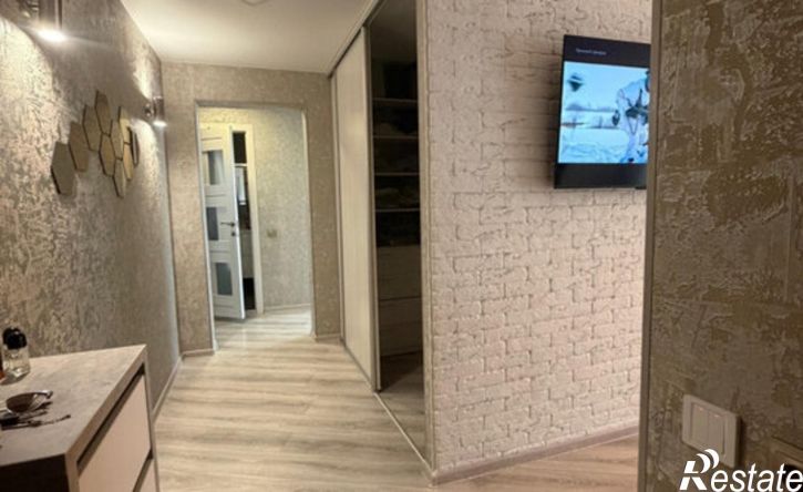 3-комн квартира пр-кт Победы, 20,  д. 20