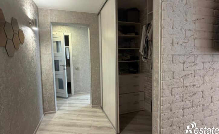 3-комн квартира пр-кт Победы, 20,  д. 20