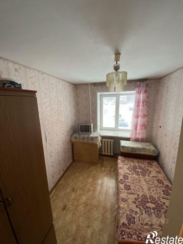 3-комн квартира улица 50 лет Октября, 21,  д. 21