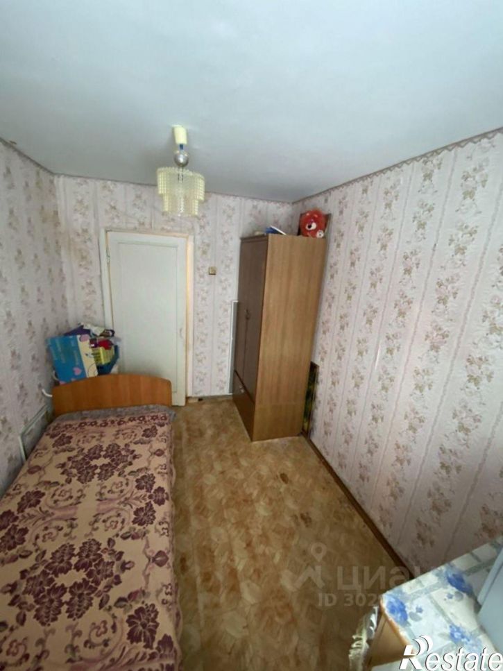 3-комн квартира улица 50 лет Октября, 21,  д. 21