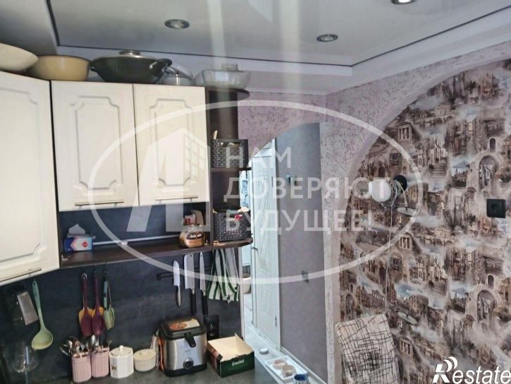 3-комн квартира улица Космонавтов, 11,  д. 11