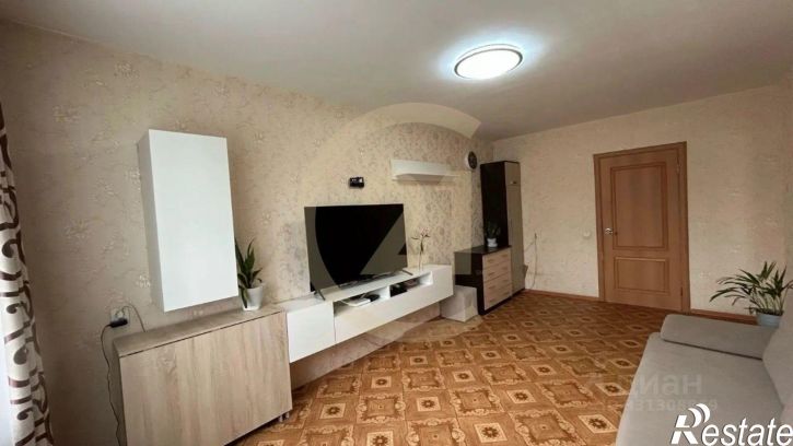 3-комн квартира улица Комарова, 6,  д. 6