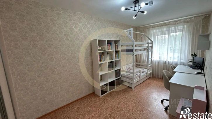 3-комн квартира улица Комарова, 6,  д. 6
