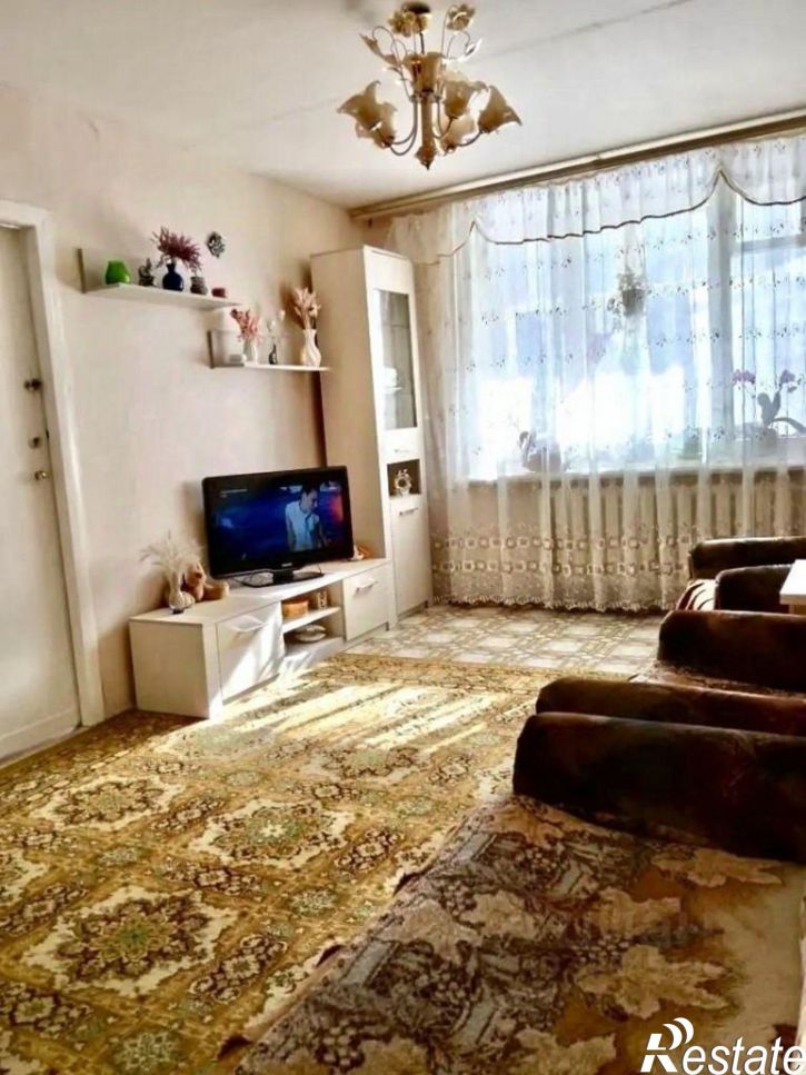 3-комн квартира улица Кабалевского, 40,  д. 40