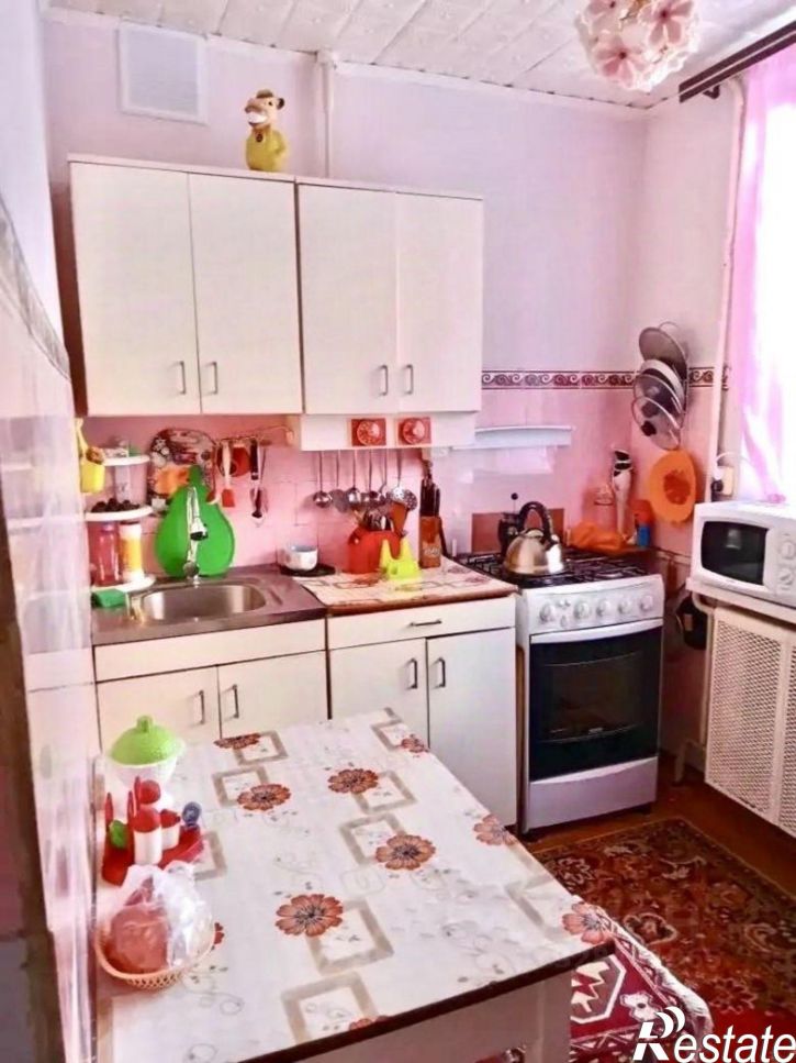 3-комн квартира улица Кабалевского, 40,  д. 40