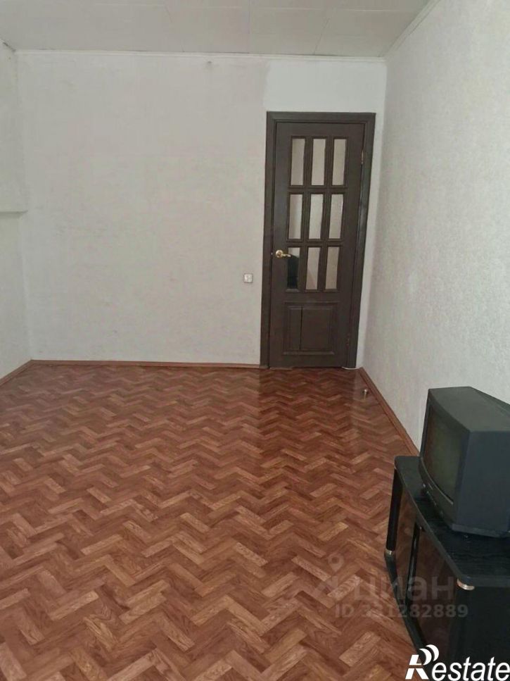 2-комн квартира улица Суворова, 7Б,  д. 7Б