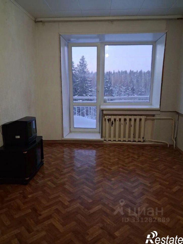 2-комн квартира улица Суворова, 7Б,  д. 7Б