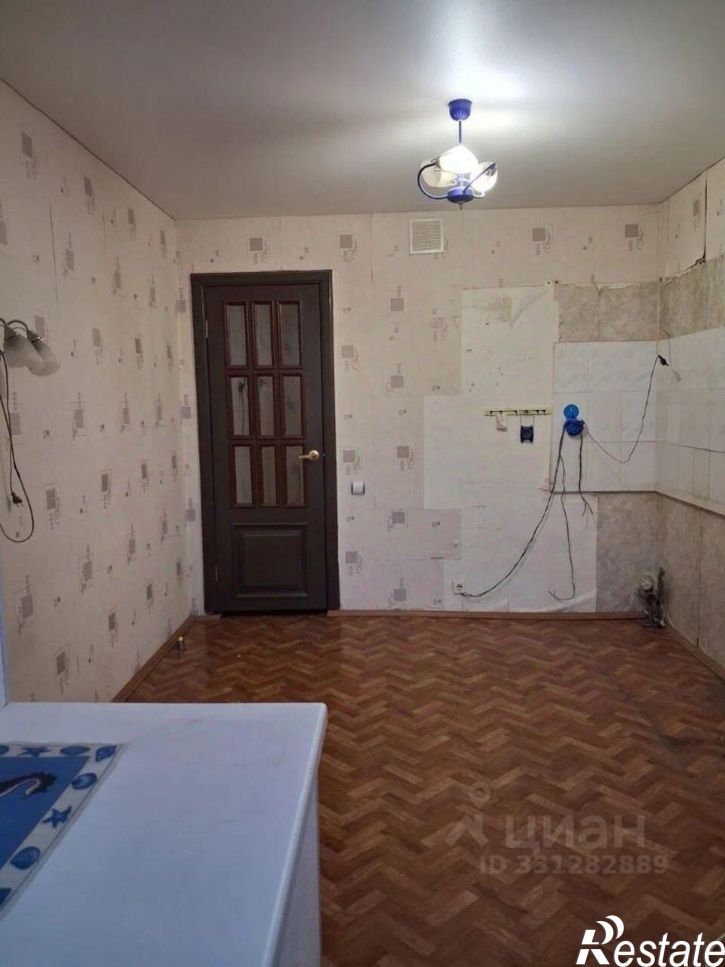2-комн квартира улица Суворова, 7Б,  д. 7Б