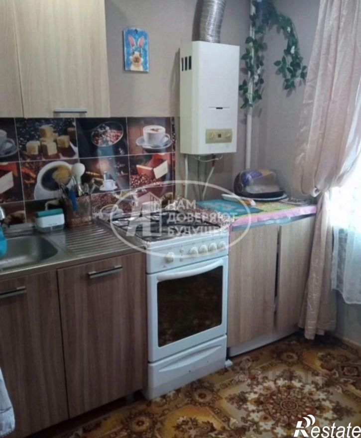 3-комн квартира ул 50 лет ВЛКСМ, 9Б,  д. 9Б