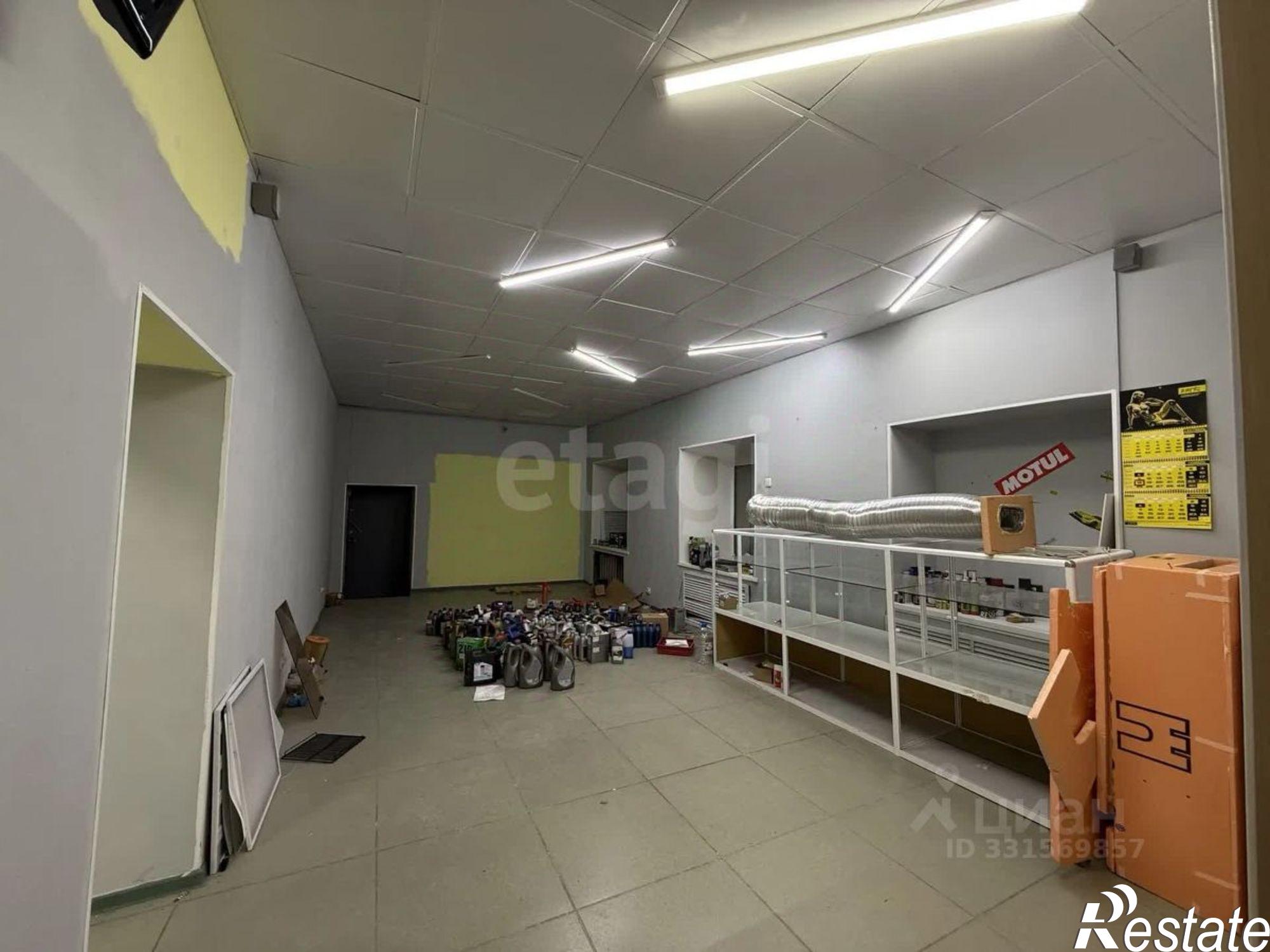 Купить торговое помещение за 4 488 930 рублей на проспект Победы, 113