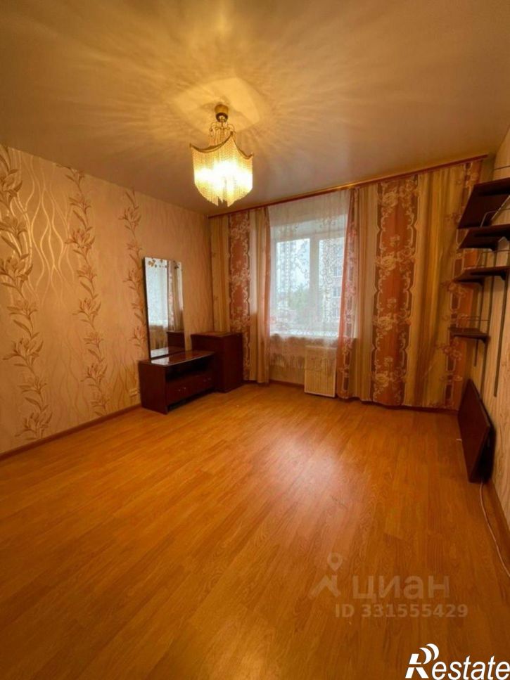 3-комн квартира улица Суворова, 5,  д. 5
