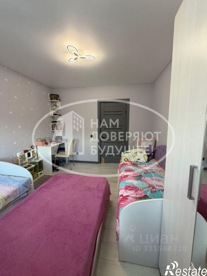 3-комн квартира ул Коммунистическая, 8,  д. 8