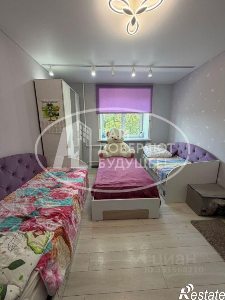 3-комн квартира ул Коммунистическая, 8,  д. 8