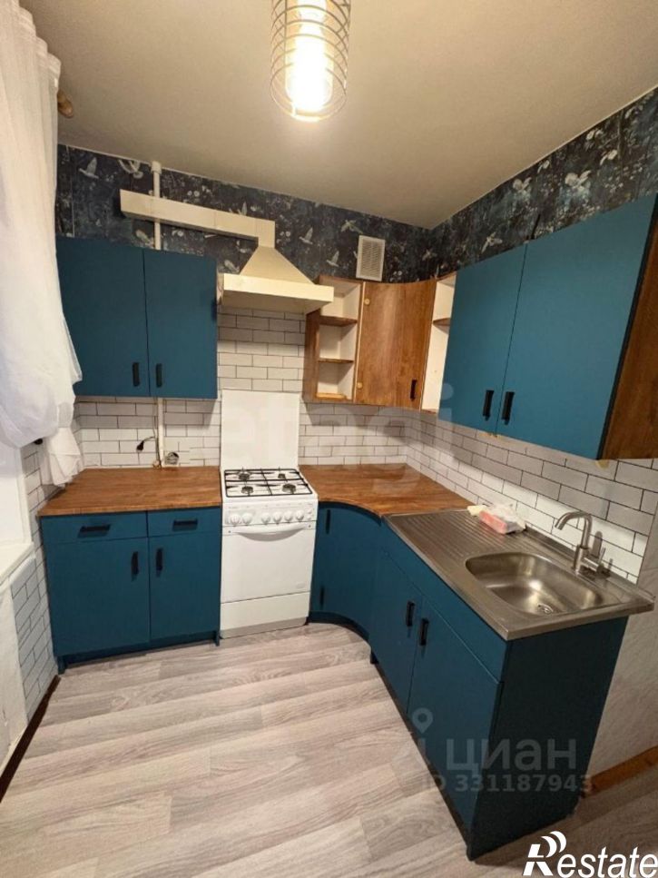3-комн квартира проспект Победы, 21,  д. 21