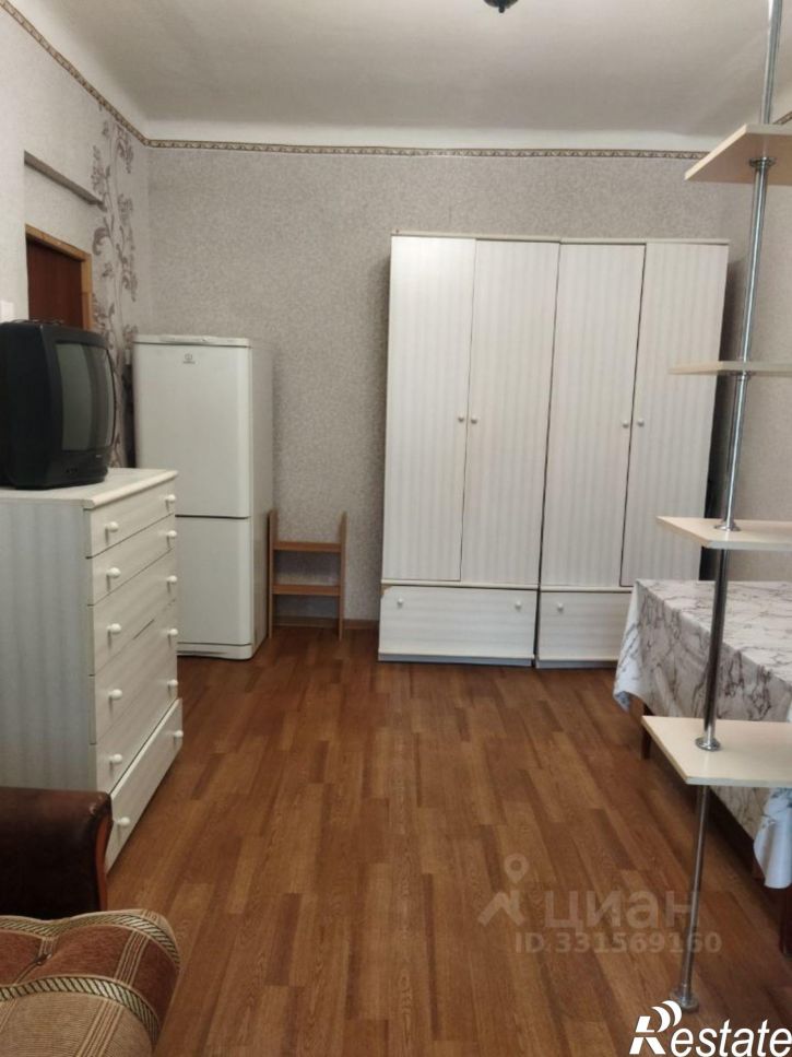 Комната Пермь, улица Космонавта Леонова, 15
