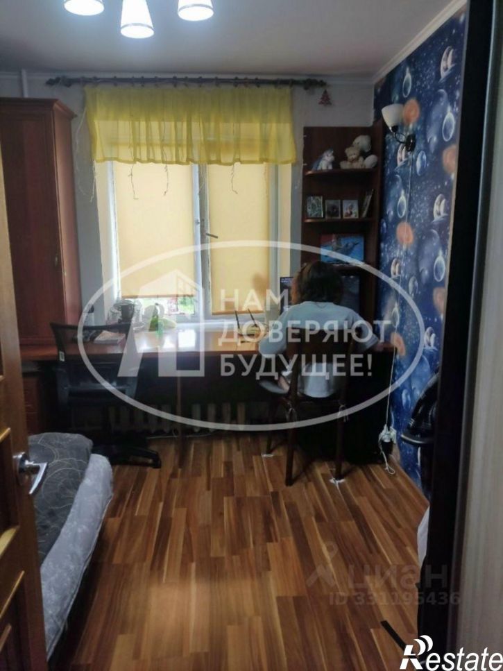 4-комн квартира ул Космонавтов, 6,  д. 6