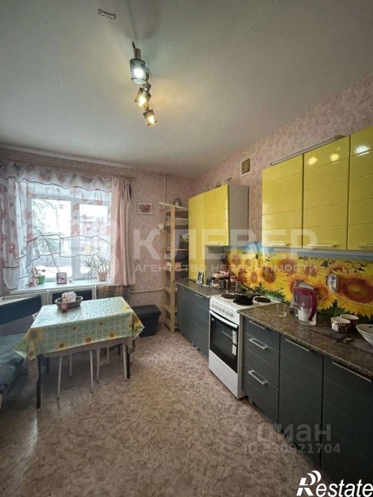 3-комн квартира улица Новосельская,дом 3
