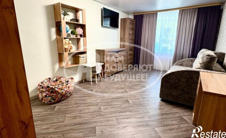 3-комн квартира пр-кт Победы, 21,  д. 21